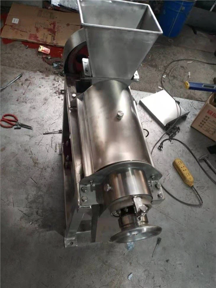 Pomegranate Juice Making Machine